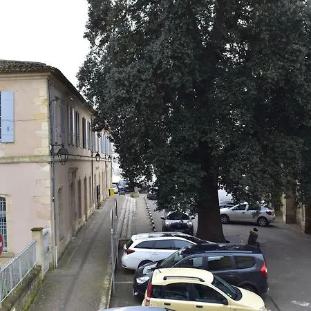 Appartement De Caractere Plein Centre Bourg-sur-Gironde Exterior photo